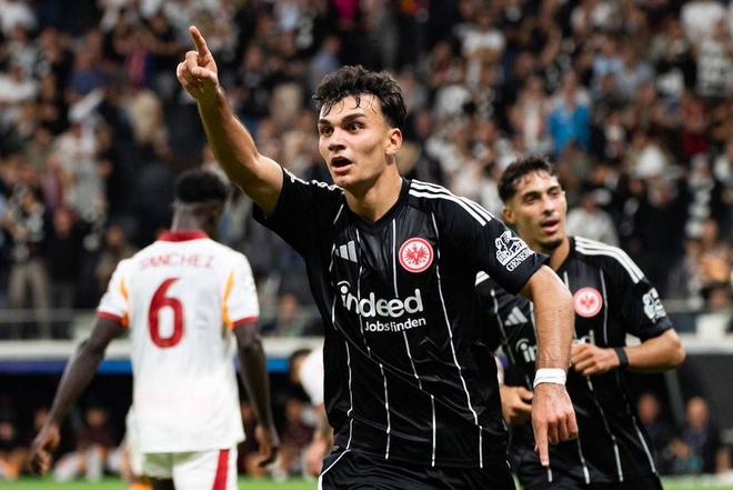 德天空：法兰克福对乌尊要价8000万欧，一些英超俱乐部有意