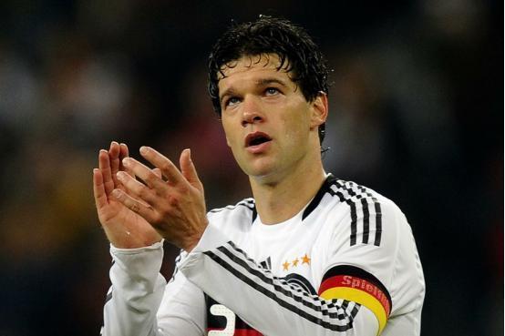 巴拉克建议孔塞桑加强果断性，拉什福德符合黄黑军团的要求