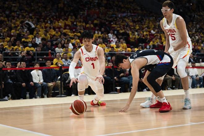 太意外！中國男籃輸韓國，兩大首發後衛低迷，郭士強指導壓力大！