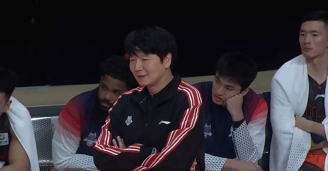 4分惜敗！山東男籃不敵強敵，邱彪用人值得商榷，克裡斯空砍23+8