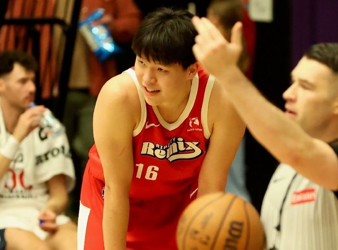 楊瀚森5天奔波近7000公裡！ 輾轉三城練級：我走的每一步都算數