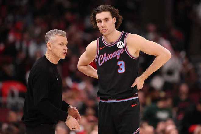 吉迪23+11+11公牛大勝騎士 米切爾空砍32分懷特25分